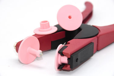 Sensitive Rfid UHF Ear Tag 32mm*24mm TPU Material Cattle Pig Sheep Tracking
